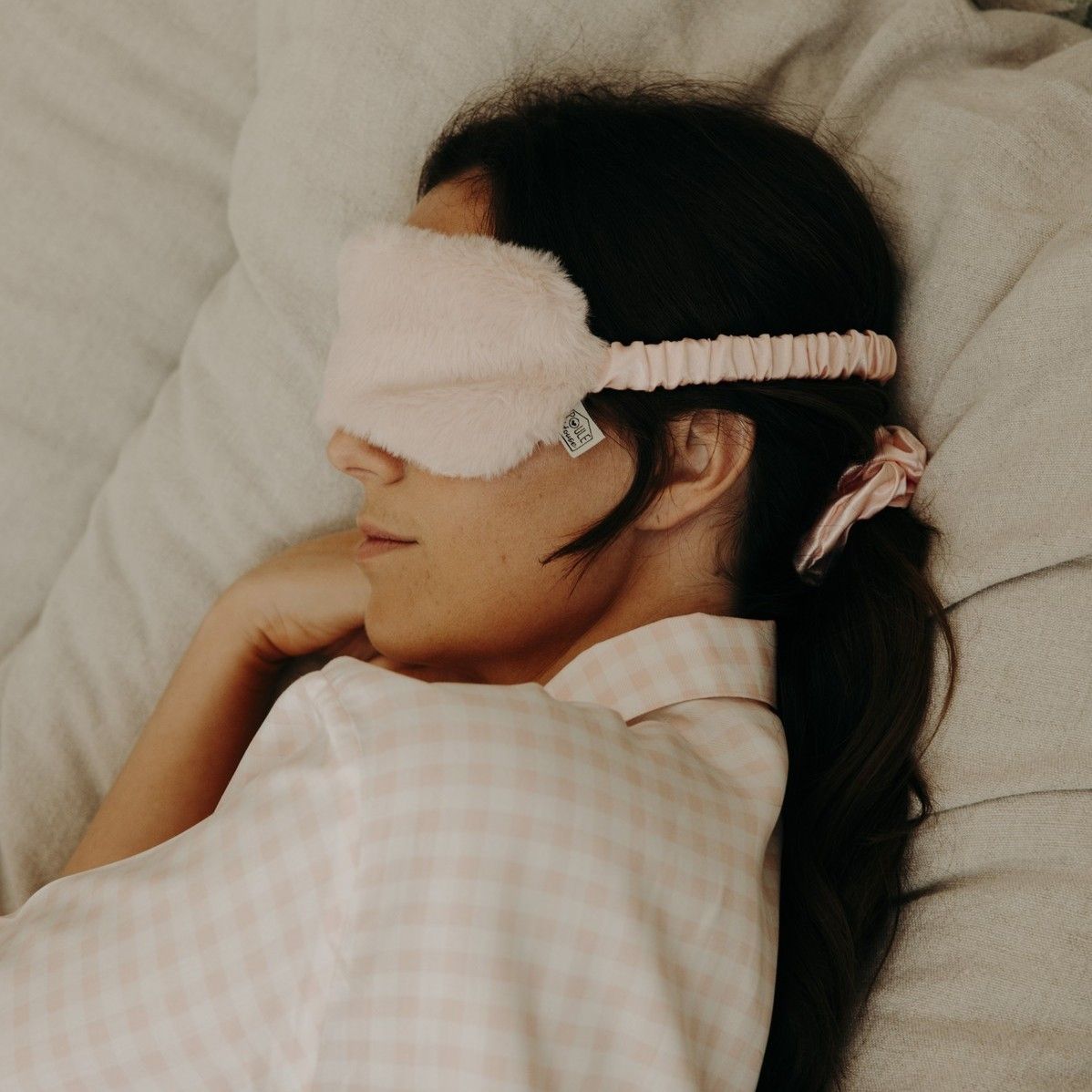 Masque de sommeil et chouchou en satin Poule House