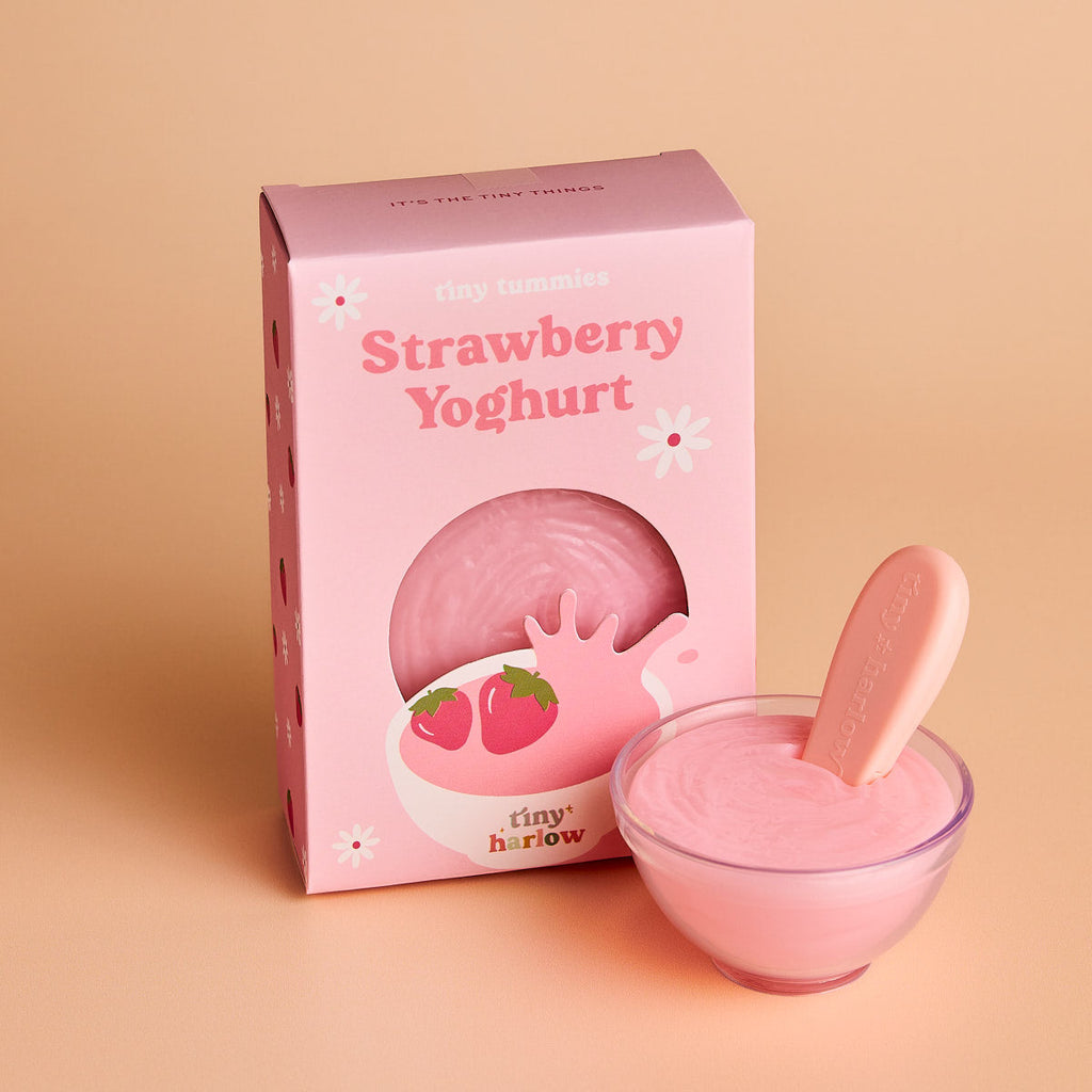 Bol yaourt magique pour poupée Tiny Harlow fraise