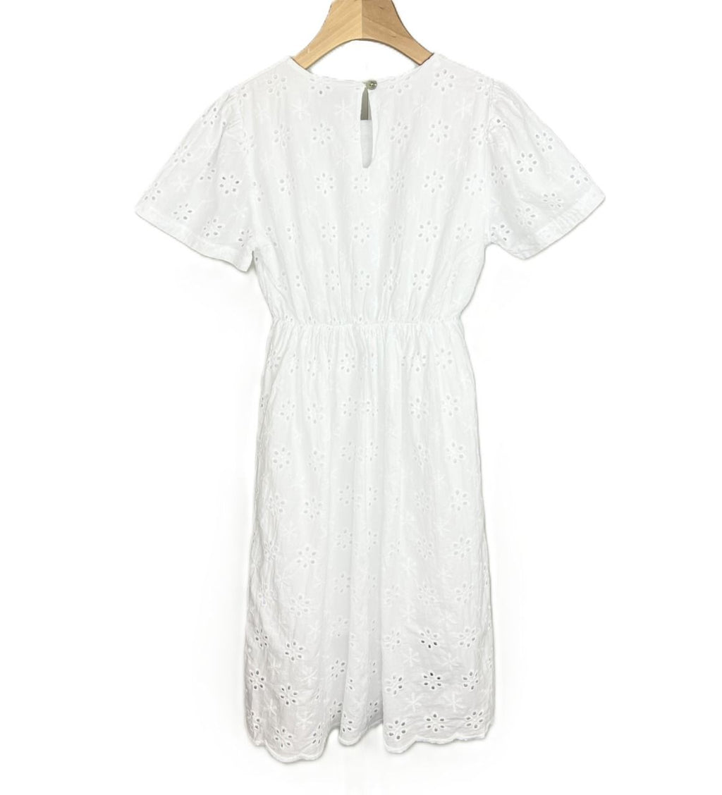 Robe fille en coton broderie anglaise florale blanche