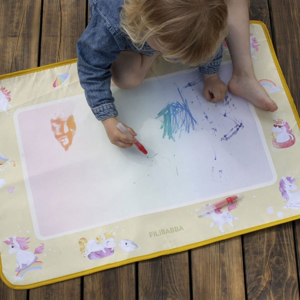 Tapis magique dessin à l'eau Filibabba Licorne jaune