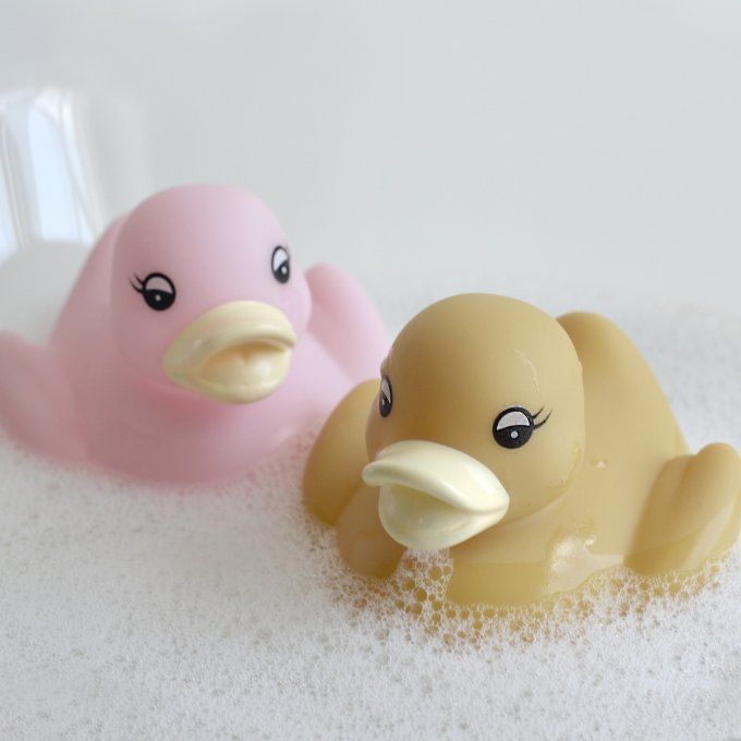Jouet 4 canards de bain enfant Magni couleur scandinave