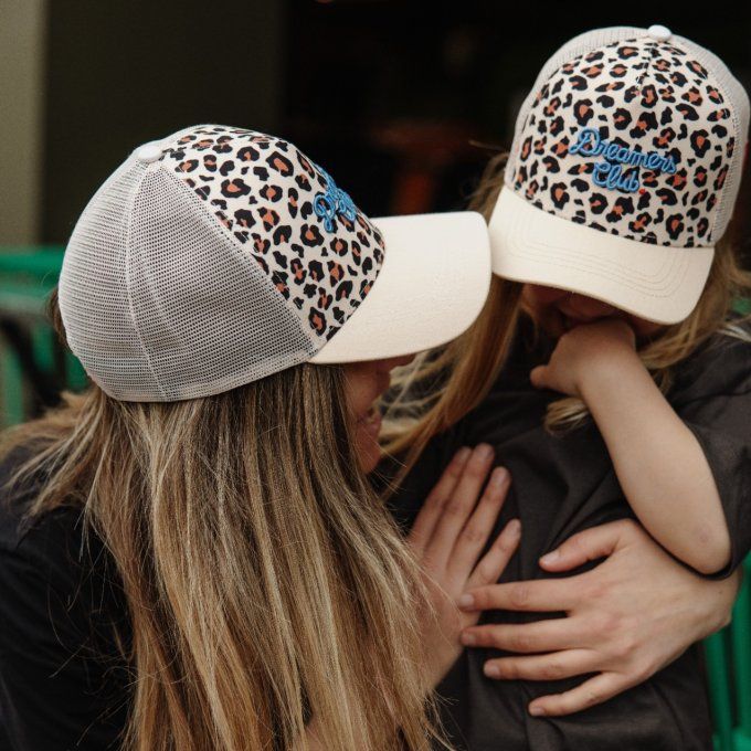 Casquette trucker visière courbée Hello Hossy Léopard 1