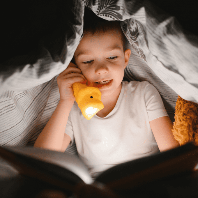 Lampe torche enfant en silicone Little L lion jaune