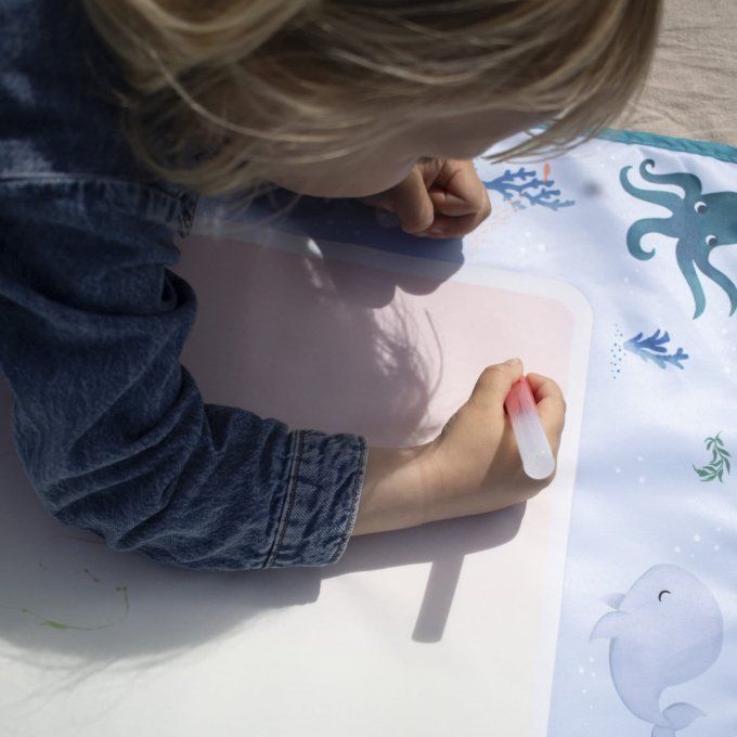 Tapis magique dessin à l'eau Filibabba Baleine bleue